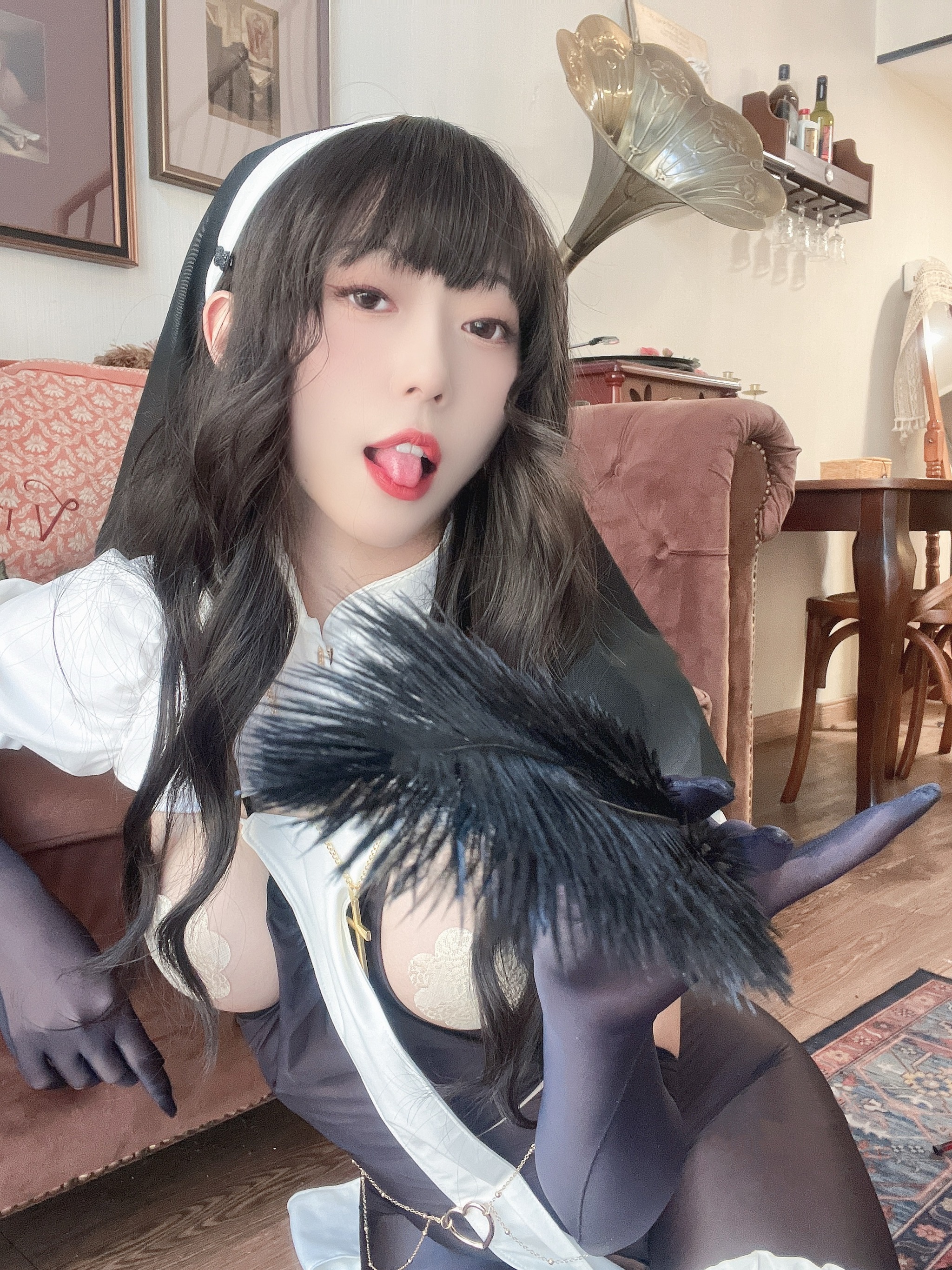 Money冷冷 - NO.049 透明修女 [61P2V]-XikXak